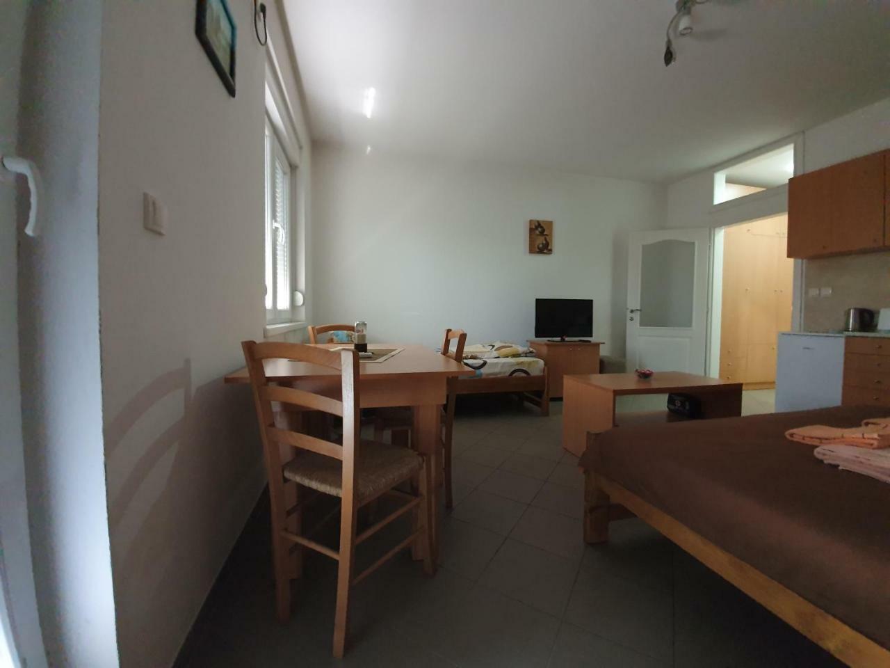 Apartmani - Vila Kovilje Banja Koviljača Eksteriør billede